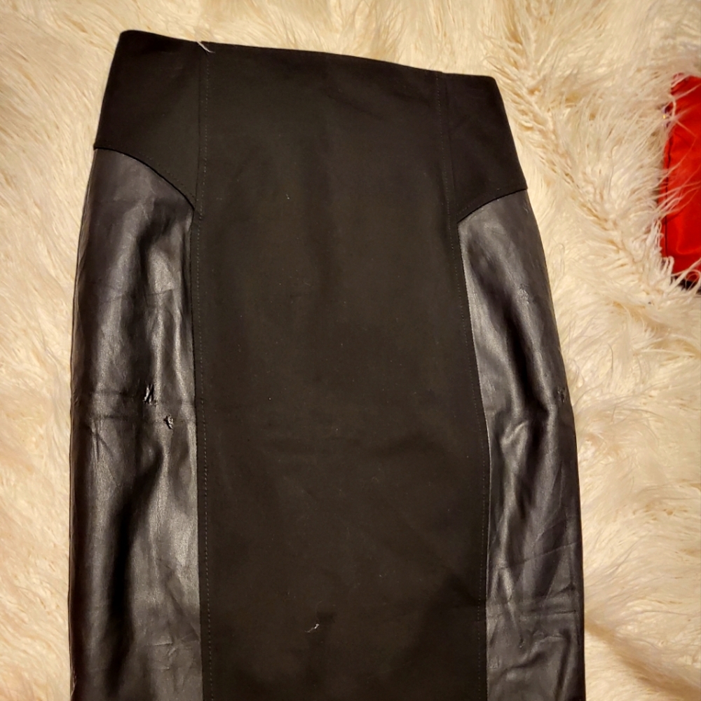 3 express pencil or tube skirts